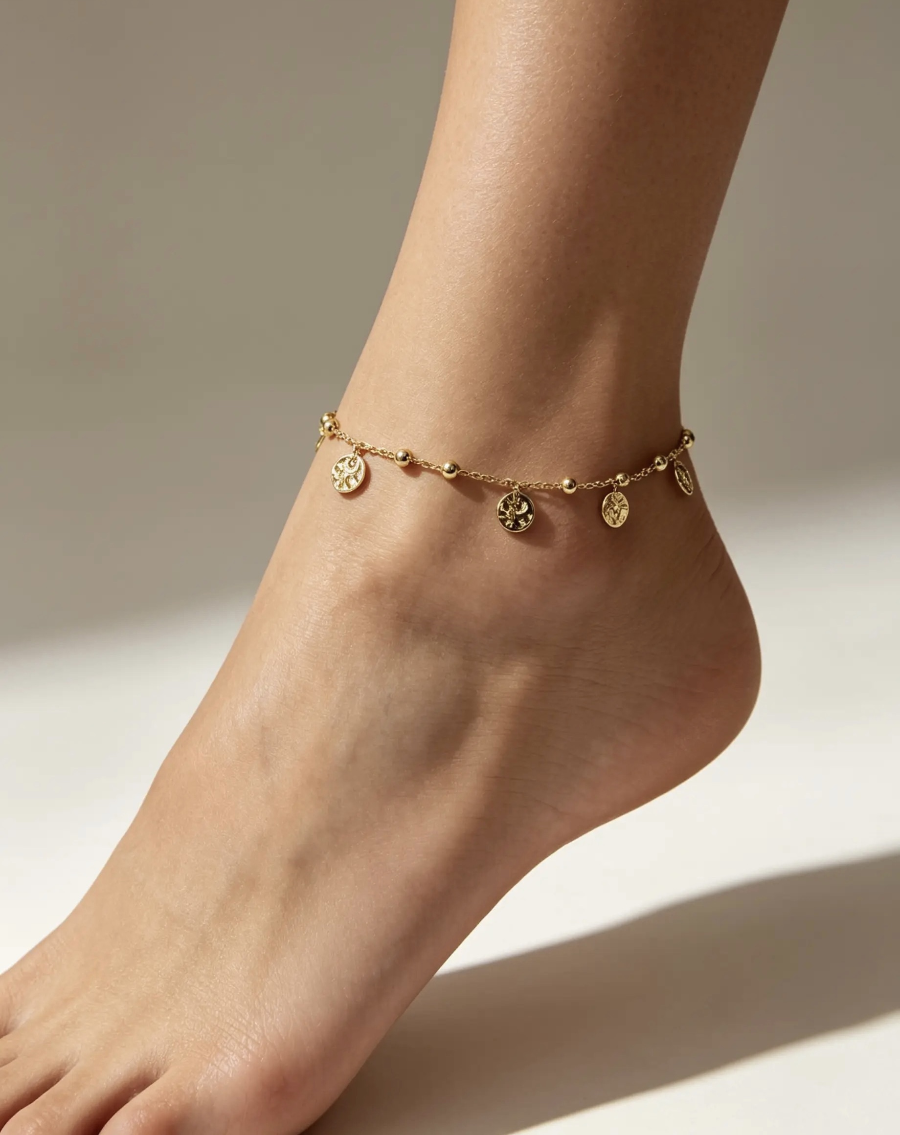 Anklet detail view 4